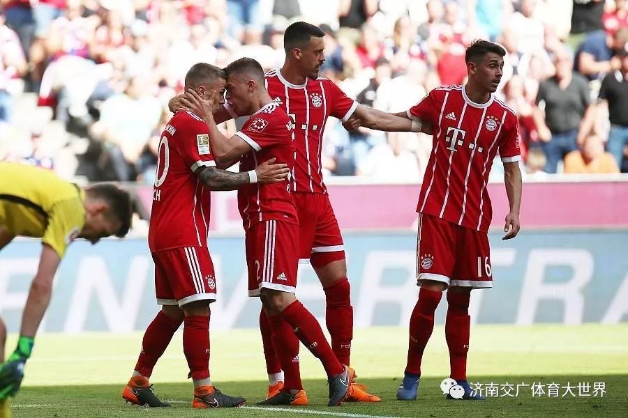  拜仁慕尼黑提前夺冠庆典战轻取比勒菲尔德